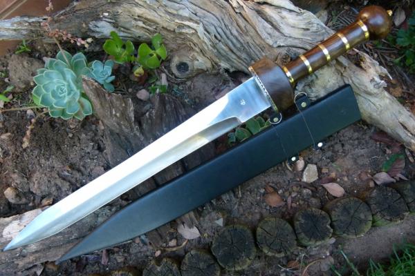 roman-gladius--1075-high-carbon-steel-blade
